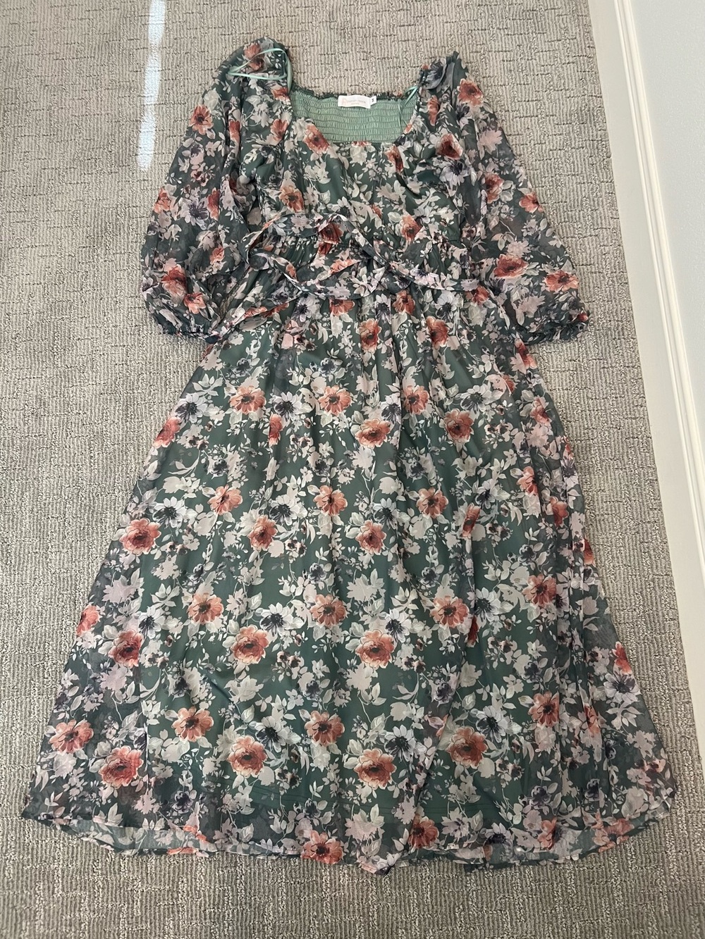 Floral Green Maxi Dress with Puff Sleeves